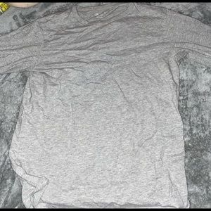 Long sleeve gray tee